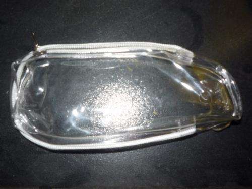 PROTECTIVE PLASTIC POUCHES / CLEAR / ZIPPED  ( BUY NOW: 20 CENTS EACH /  400 IN STOCK  )